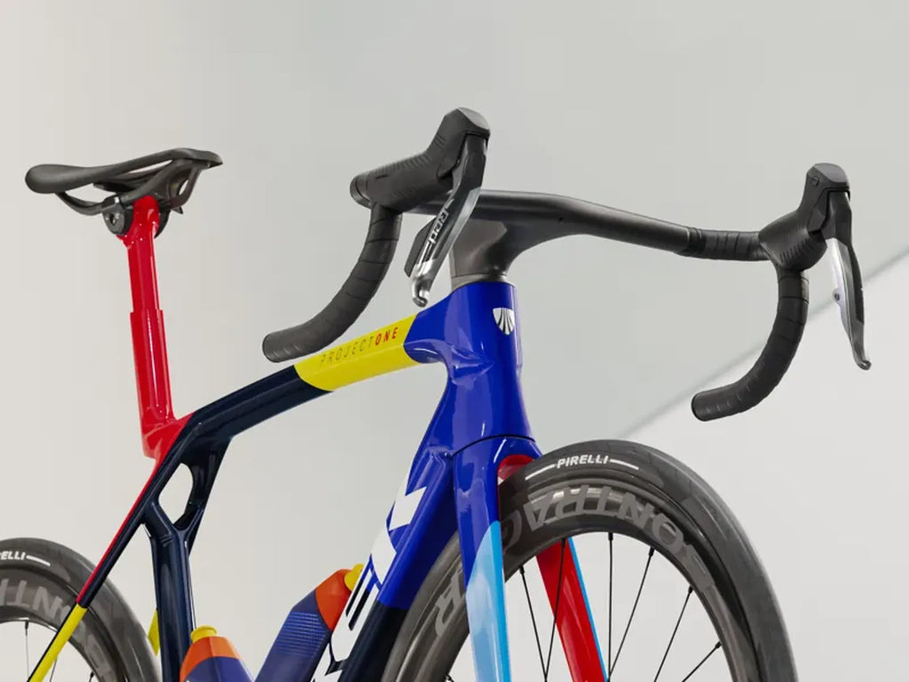 Trek Madone Gen 8 SLR 9 AXS Carbon Road Bike